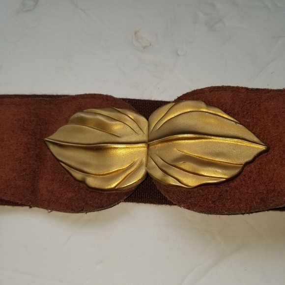 Vintage Brown Suede Access Gold Leaf Buckle Size Lg. - Picture 1 of 4